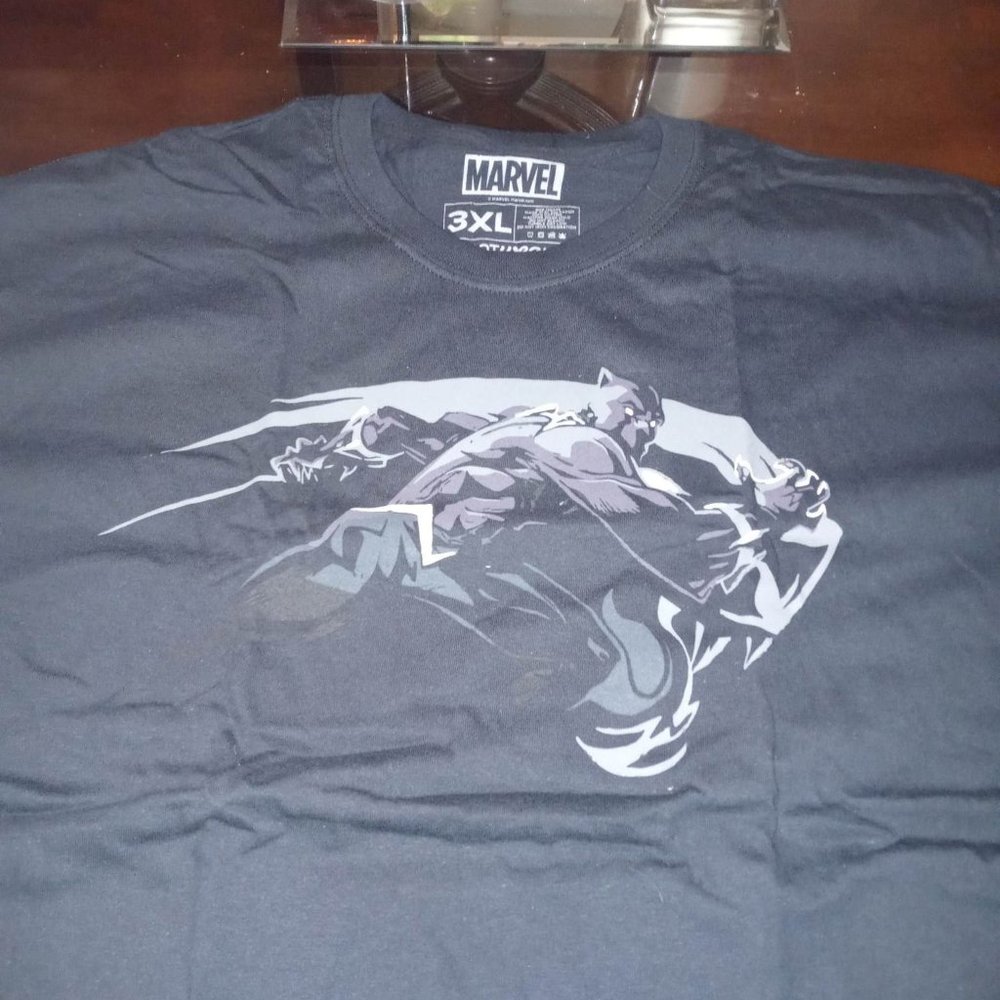 Black Panther 3XL Black Tee Shirt Loot Crate Exclusive NWOT